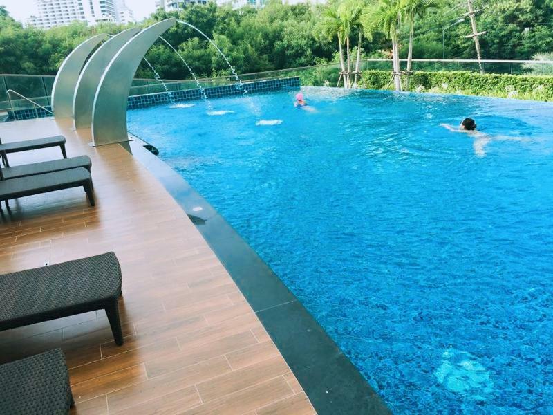 The Peak Towers Apartment Pattaya Ngoại thất bức ảnh